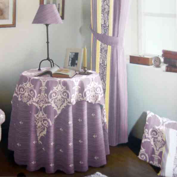 Damask 32