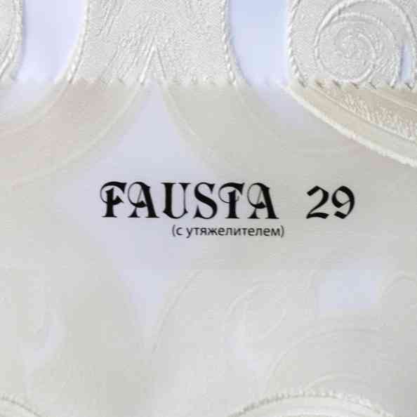 Fausta 29